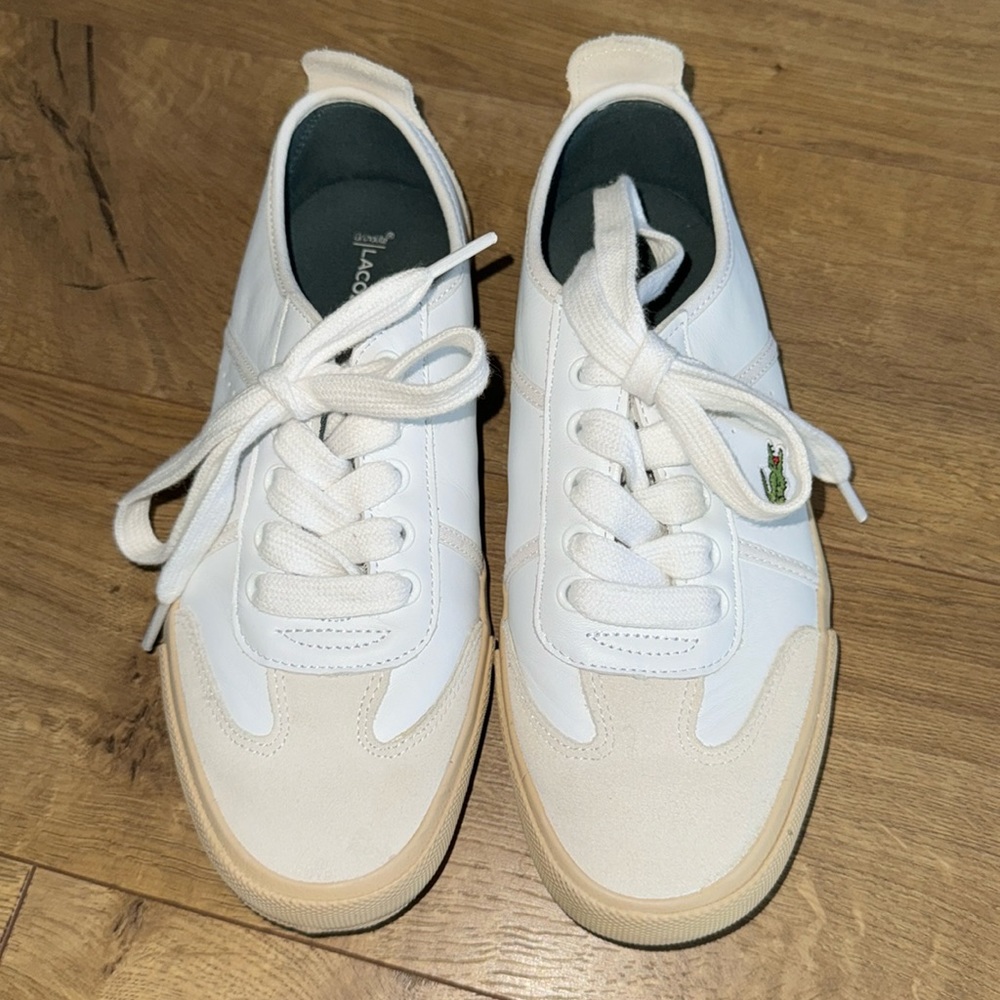 Lacoste Women Suede and Leather Sneakers in Size 7.5